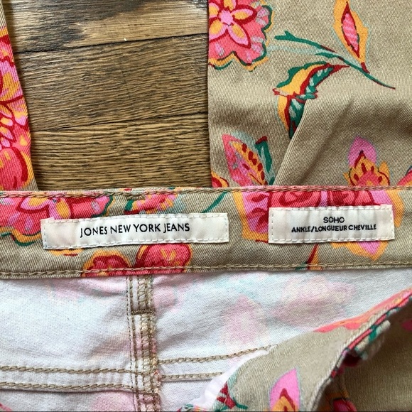 Jones New York Pink Floral Soho Ankle Jeans | 12P - Picture 3 of 8